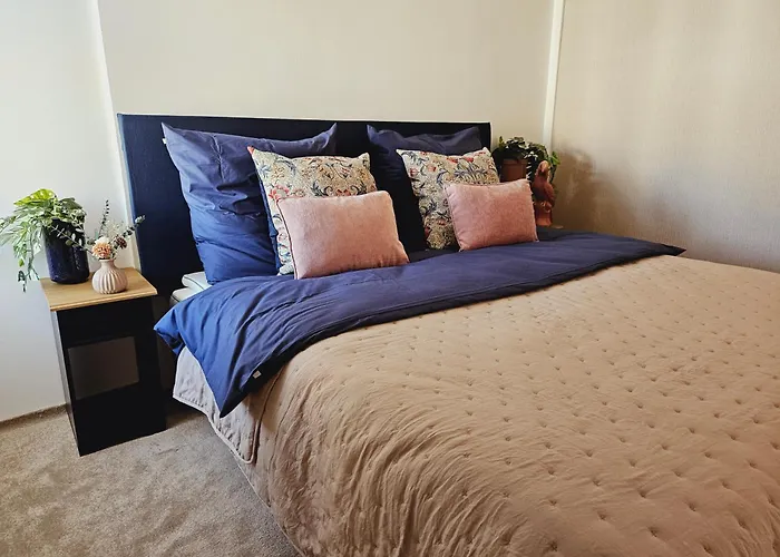 Elegantes Loft Mit 2 Etagen Im Koenigsviertel